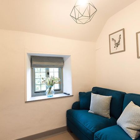 Cotswold Cottage With Hot Tub Bledington Екстериор снимка