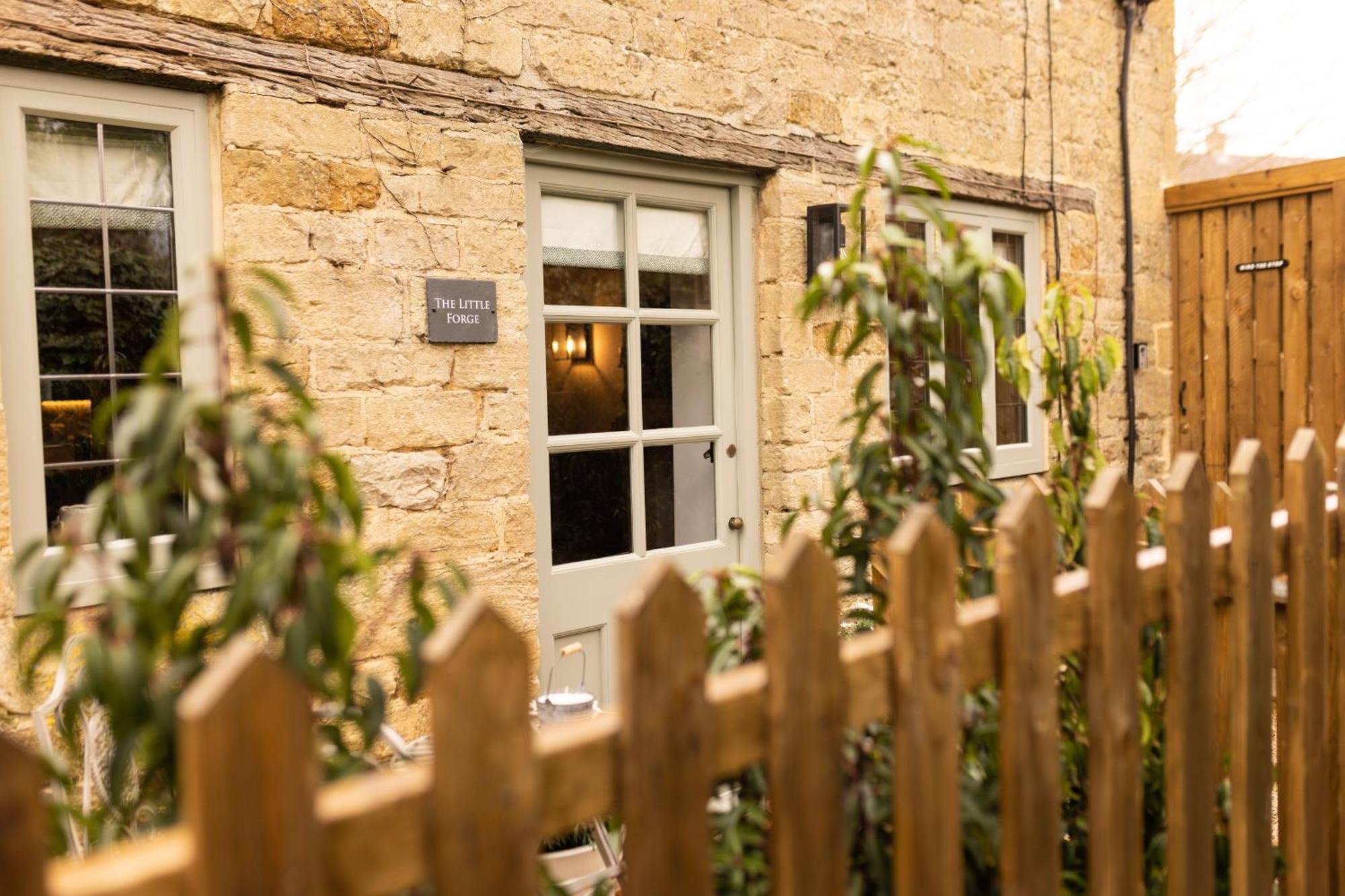 Cotswold Cottage With Hot Tub Bledington Екстериор снимка